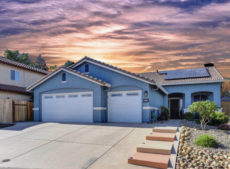 Gina Hinds, REALTOR® 2